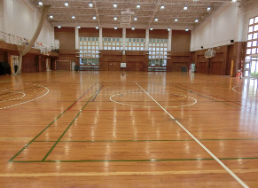 静かな体育館