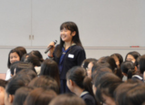 学年全体会では活発に意見交換ができました