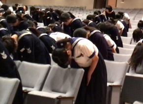 お辞儀の方法もさまざま