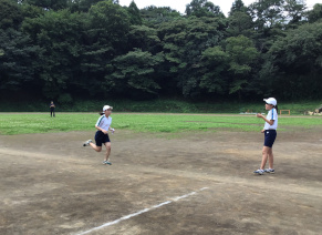 陸上クラブ　記録の向上を目指します