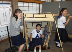 体験コーナーにて様々な道具に触れました