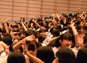 生徒も参加しながら学びました