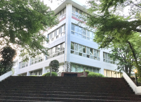 変わらぬ校舎