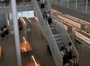 大学図書館の見学