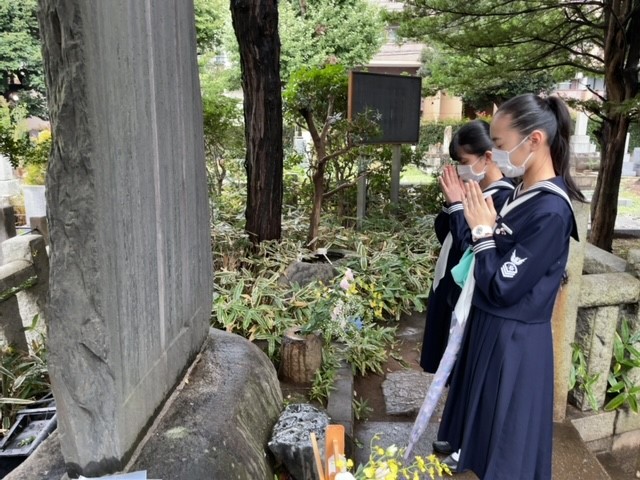 成瀬先生の墓前で4月に考えた決意と、半年で成長したことを報告しました