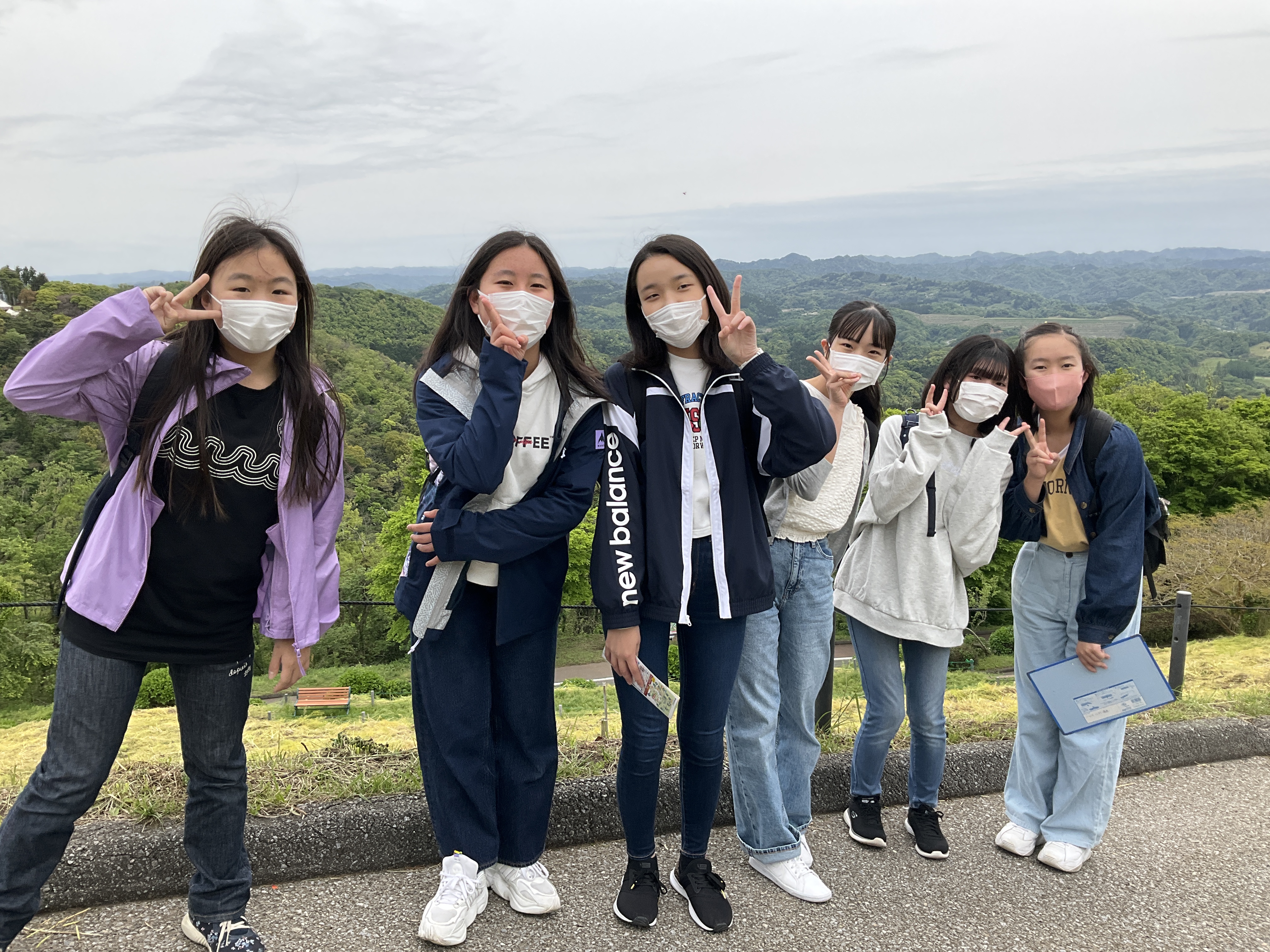 景色がきれいな場所を散策します