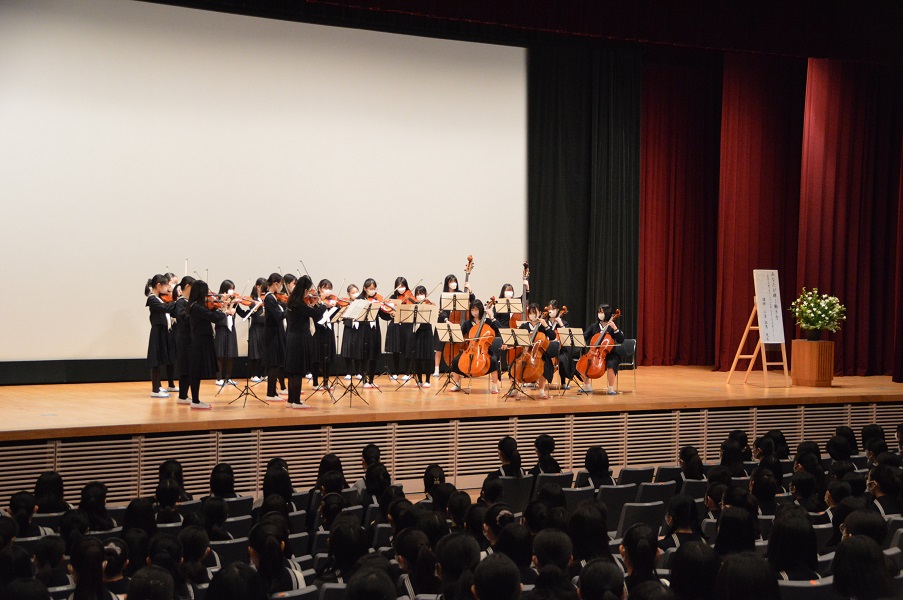 告別講演記念講演会 弦楽合奏クラブの奏楽