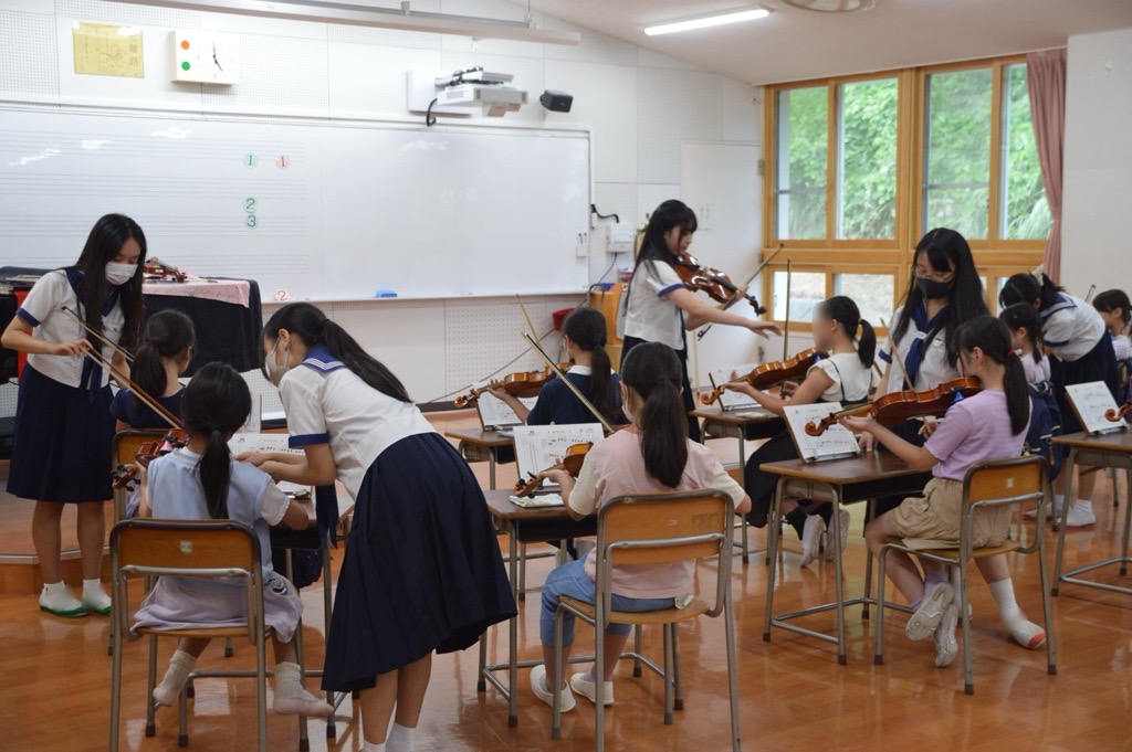 バイオリンで「きらきら星」に挑戦！