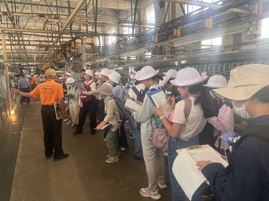 富岡製糸場（繰糸所）