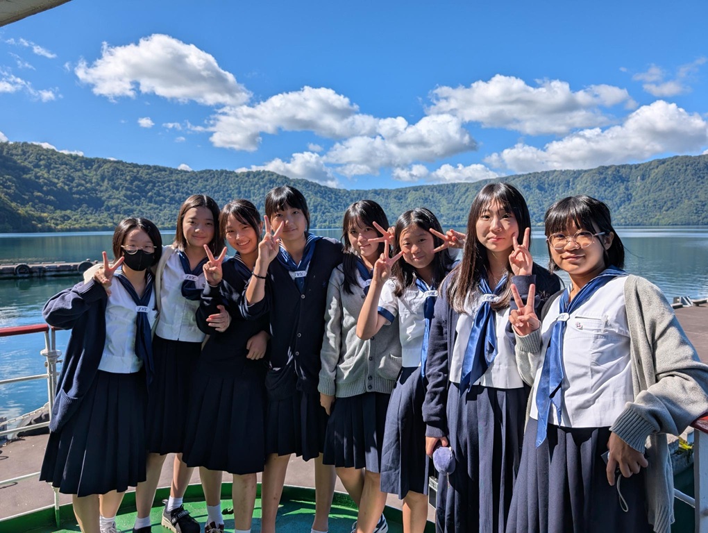 遊覧船からの十和田湖　絶景です！