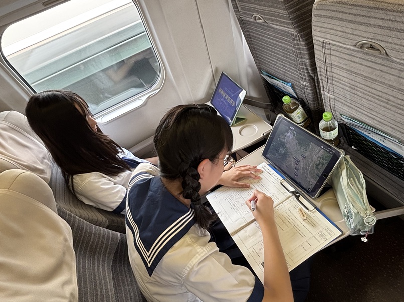 車窓見学からスタートです
