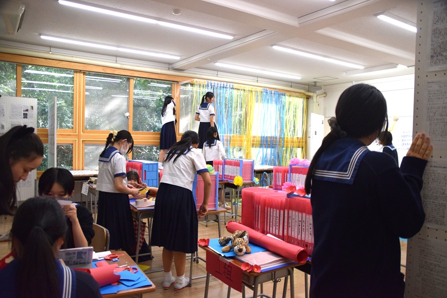 学年コーナーの展示の様子
