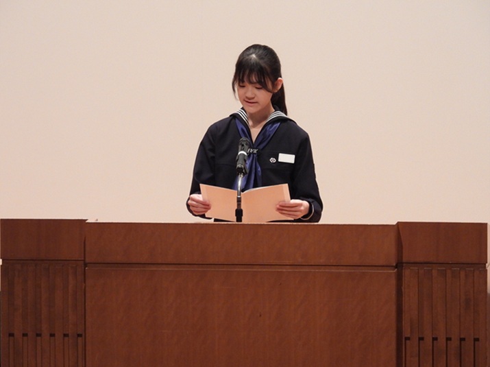 各学年からの発表