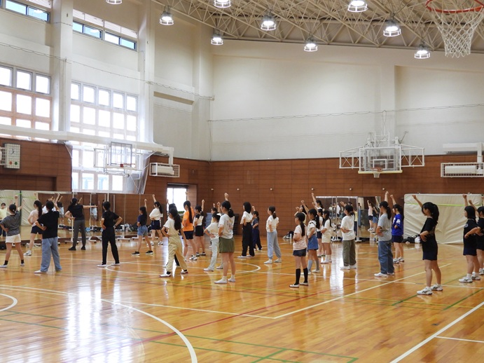 体育 一緒に踊りましょう！