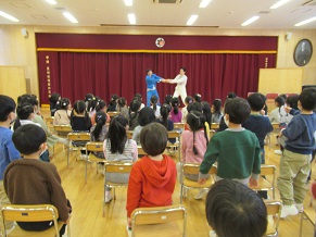 『パン!パン!パン!』 【今回、豊明幼稚園のために書き下ろしていただいたお話です。】