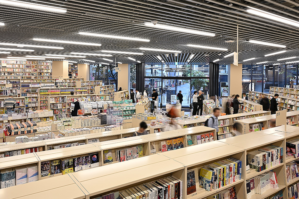 三省堂書店 神田神保町本店1階「知の渓谷」と名付けられたエリア